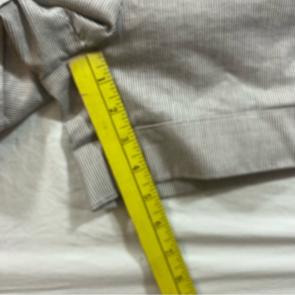 White House Black Market Shorts Stripe Gray Bermuda Shorts pockets - Picture 4 of 6